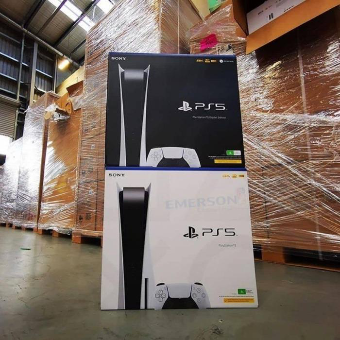 Lærd melodramatiske Mor Playstation 5 (500GB / 1 TB) Toy – Kigali Discount