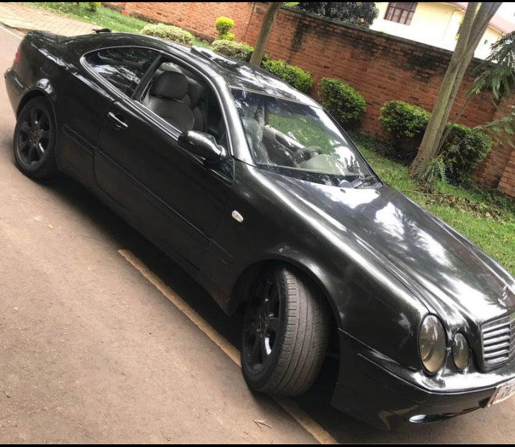 Used Mercedes Benz CLK 320  Coupe (in great condition)