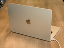 Apple 13″ MacBook Air 2025 , M4, 16GB RAM ( 256GB SSD ) laptop