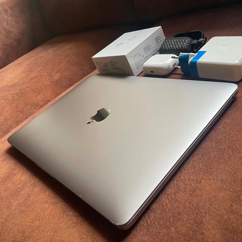 MacBook Pro 13-inch M1 + (8GB-256GB) iPad – Kigali Discount