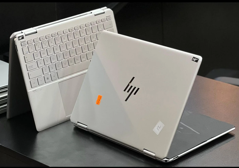 HP Spectre X360 14 13.5 Inches Core i7 12th Gen 4.7GHz 16GB DDR4 RAM 1TB SSD Iris Xe FPR Laptop