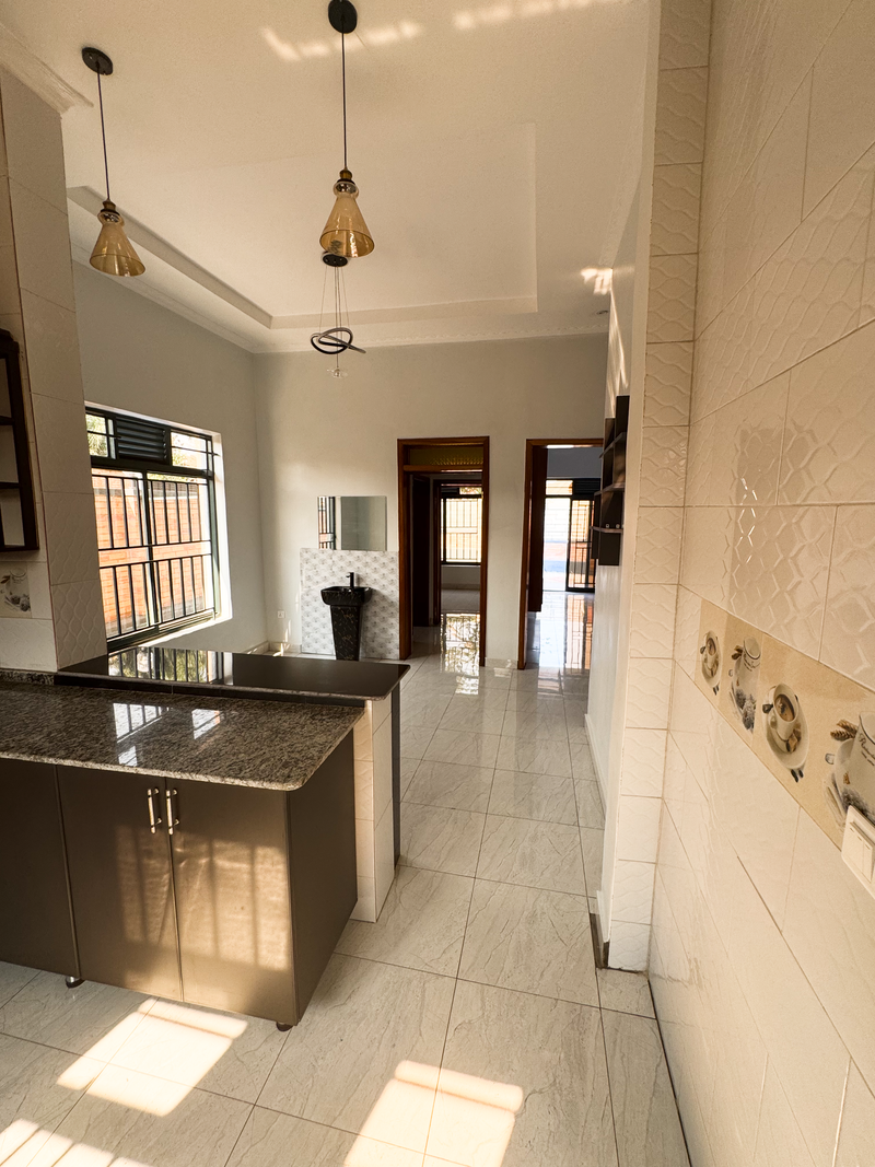 New House For Sale 4 Bed rooms and 3 Bath rooms (Kanombe)