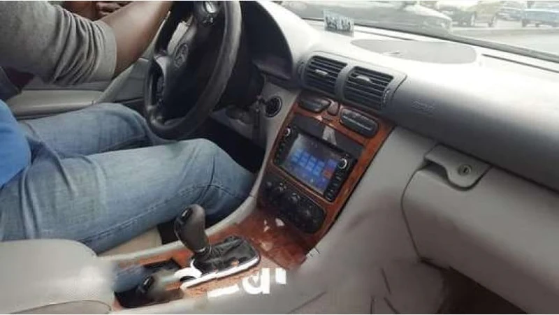 MErcedes Benz Kompressor C200 (2003) Used car for sale